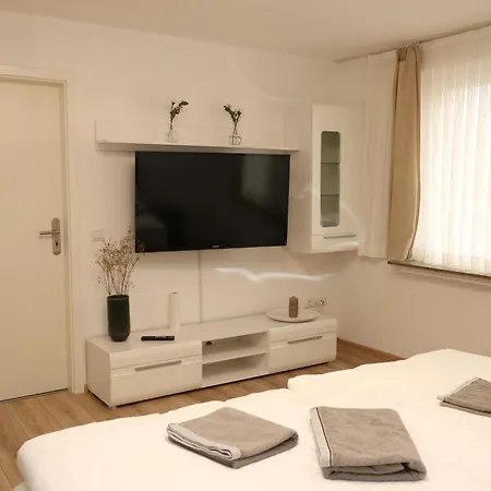 Holiday Home In Essen Near Messe Essen Апартаменты *
